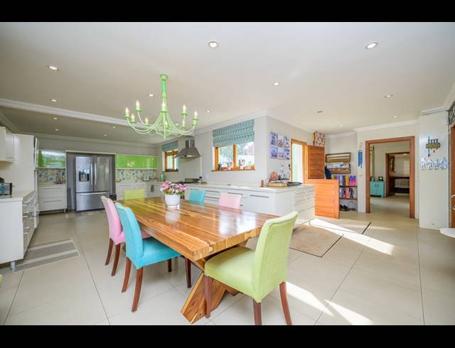 6 BEDROOM FREESTANDING FOR SALE IN GLENWOOD